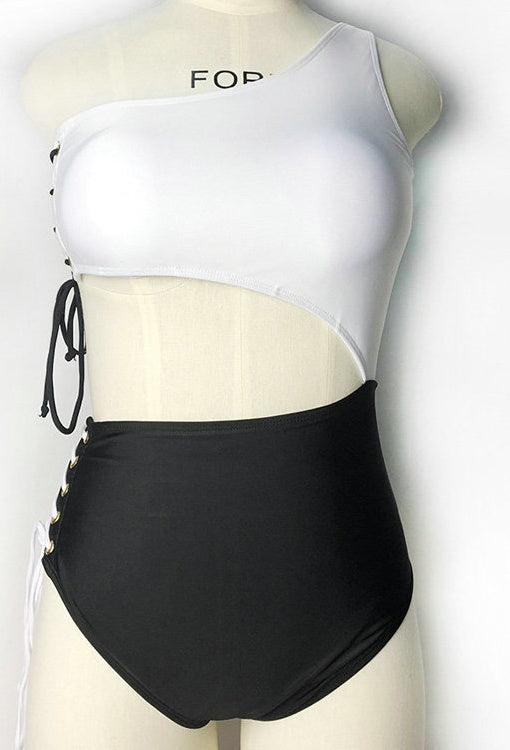Black & White Off-Shoulder Two-Piece Lace-up Bikini