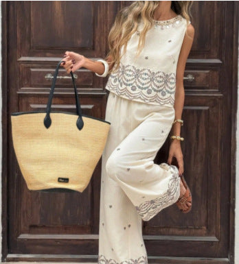Two-piece Sleeveless Pantsuit