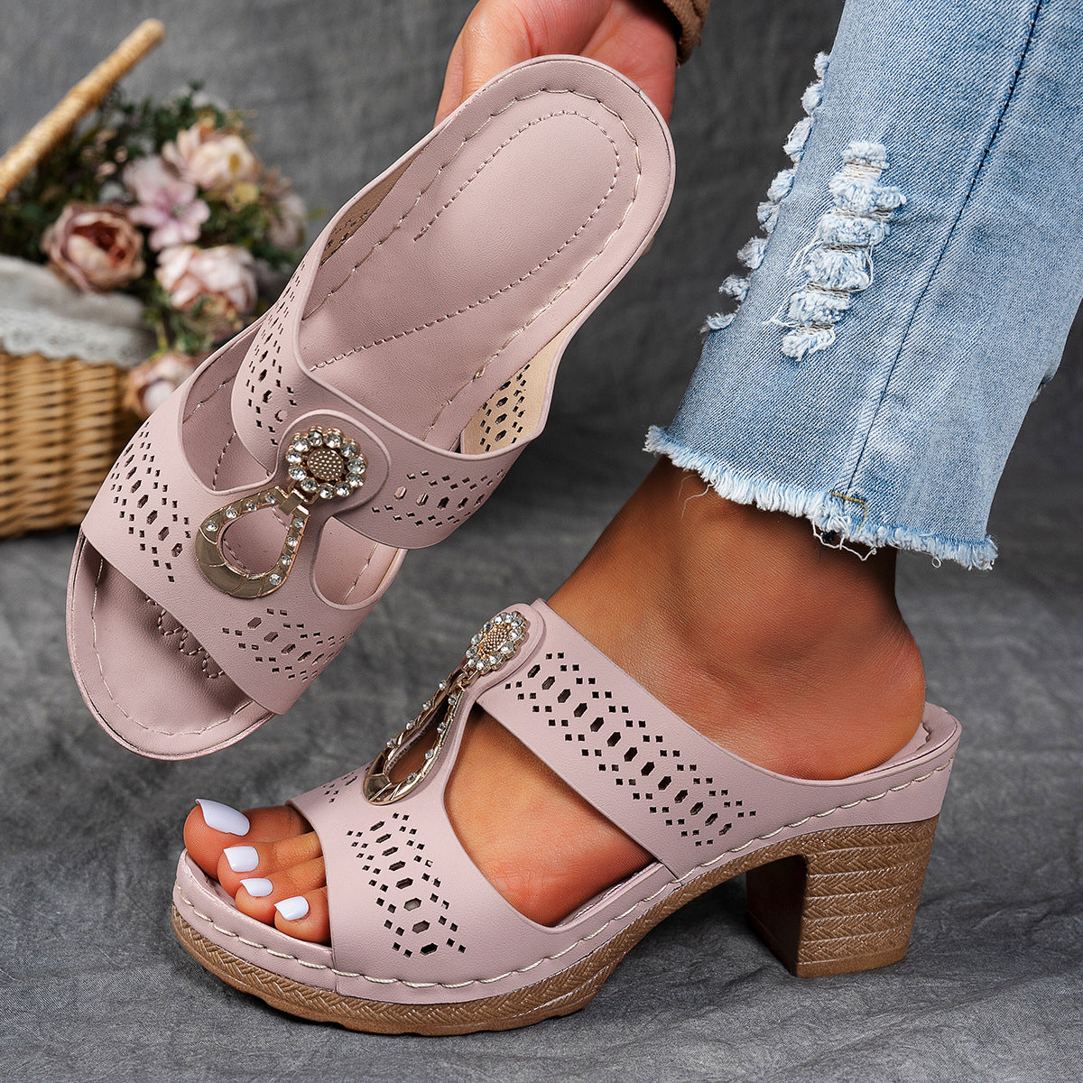 Chunky Heel Casual Sandals