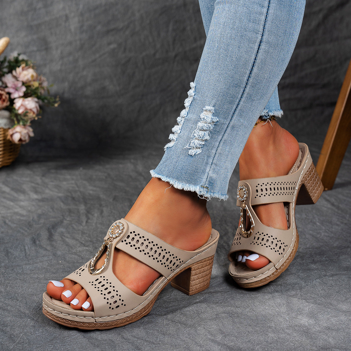 Chunky Heel Casual Sandals